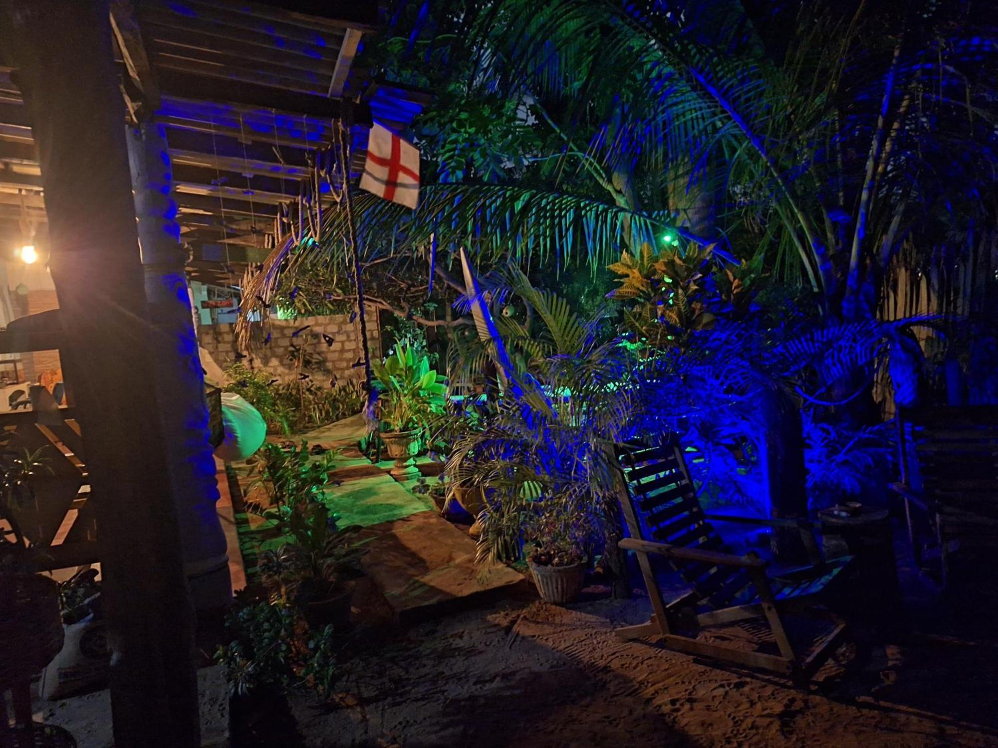 Akki'S Hostel Trincomalee Exterior photo